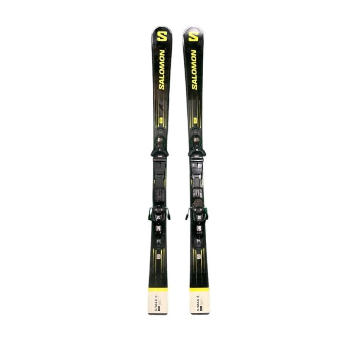 Esquíes Salomon S/MAX S completos con fijaciones y diseño moderno.