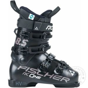Botas de esquí Fischer RC One 8.5 Black WS con diseño elegante y detalles en negro.